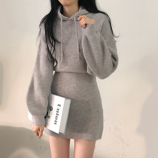 フード付きニットワンピース | ファッション通販サイト NUGU