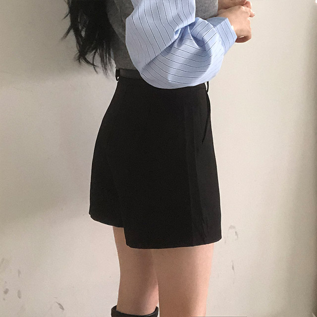 3color/ベルトセット]タック入りスラックスショートパンツ