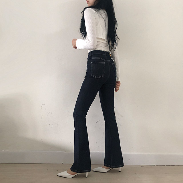 ステッチブーツカットデニムパンツ | ファッション通販サイト NUGU