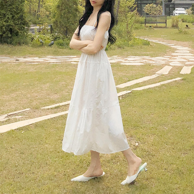 レイヤードシャーリングノースリーブロングワンピース レイヤードシャーリングノースリーブロングワンピース