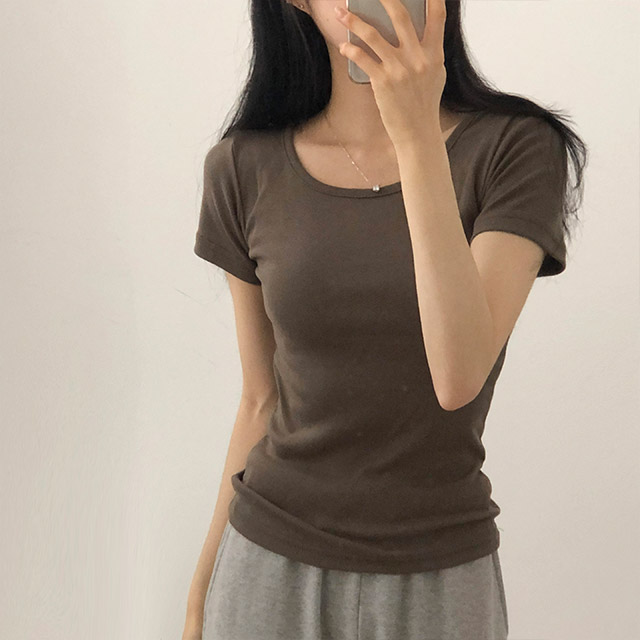 国内発送 HAIKURE Uネック半袖Tシャツ 11colors)無地Uネック半袖Tシャツ | ファッション通販サイト NUGU