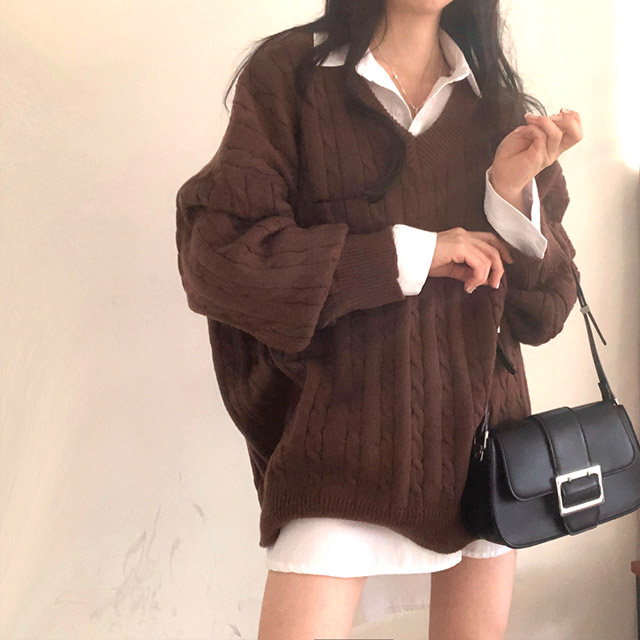 ○今季!!UR Vネックオーバーニット Vネックオーバーニット（ニット/セーター）｜ur's（ユアーズ）の