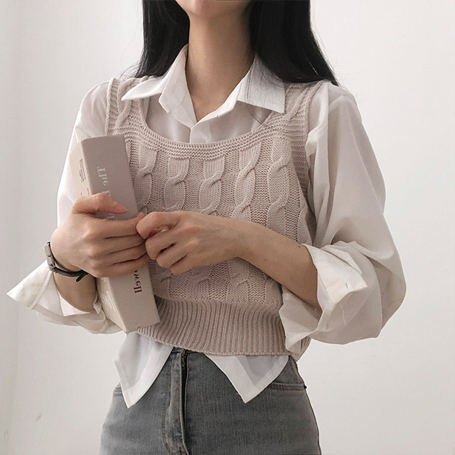 極美品 PERVERZE ランダム リブニットベスト 極美品 PERVERZE ランダム リブニットベスト