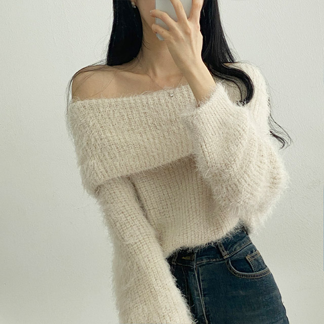 NYブランド 定価8万 ふんわり柔らかカシミア100 オフショル2wayニット NYブランド 定価8万 ふんわり柔らかカシミア100 オフショル2way