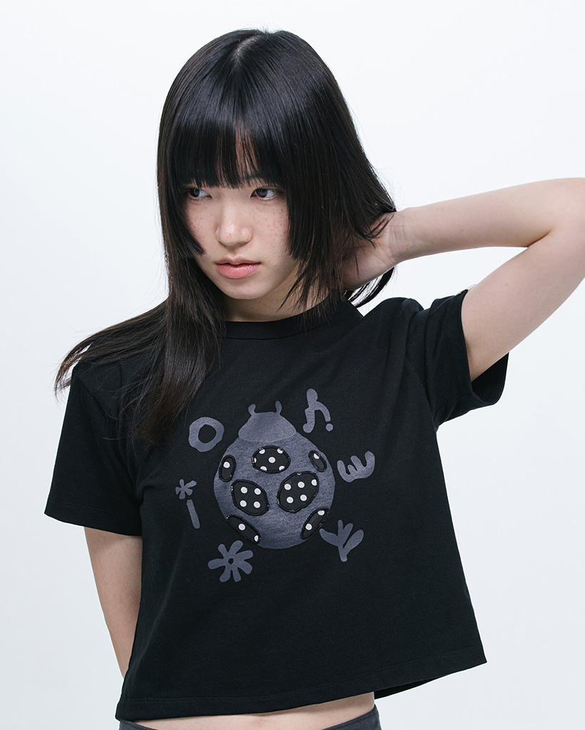 DOT BUG PATCHY T-SHIRT, BLACK
