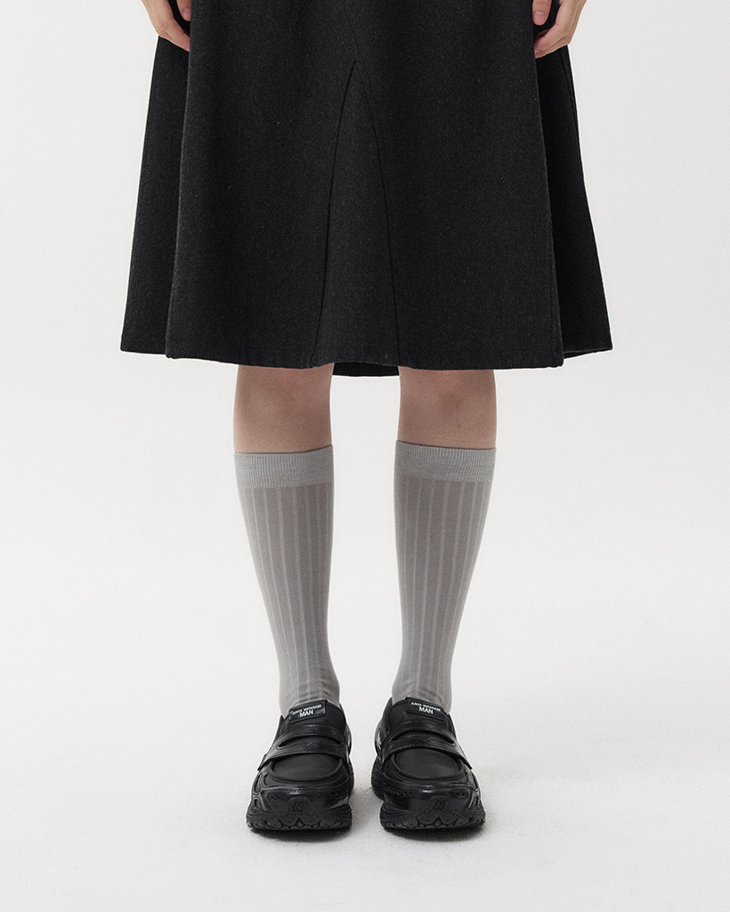 STRIPED RIB SOCKS, GRAY