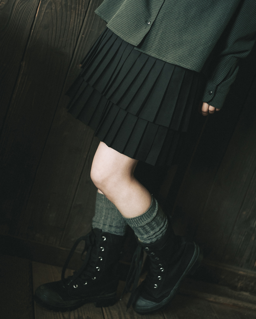 SIDE BUTTON DOUBLE PLEATED MINI SKIRT, BLACK | ファッション通販