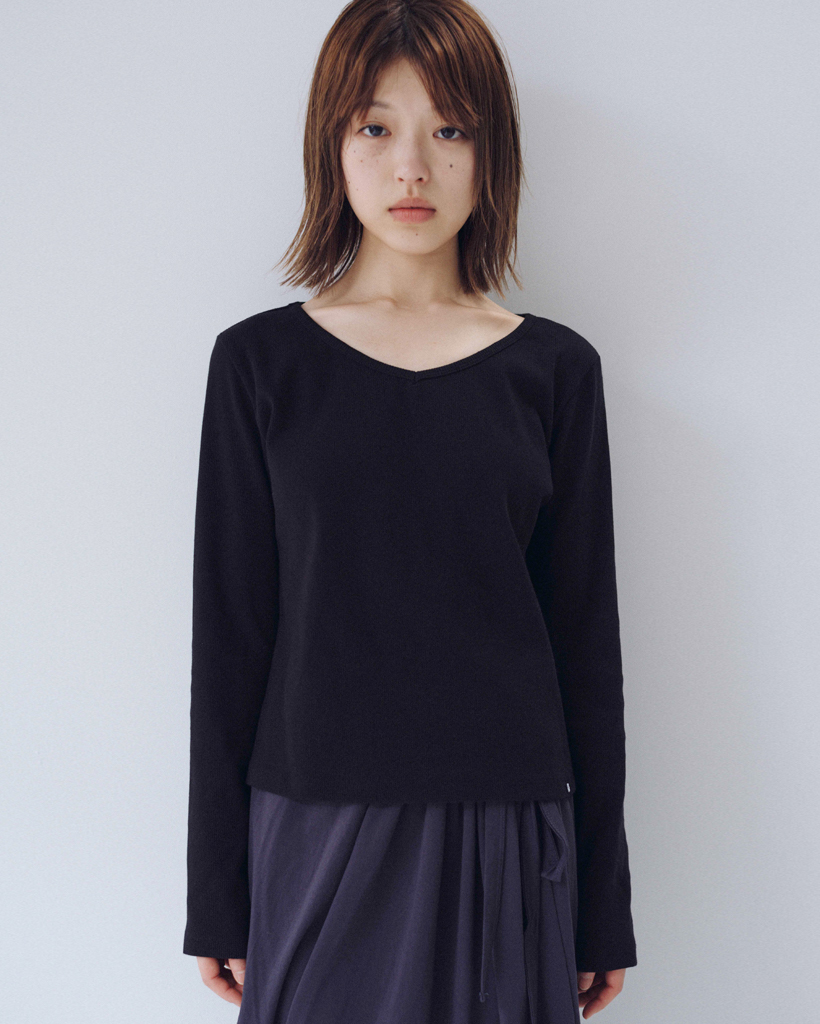 BASIC RIBBED V-NECK LONG SLEEVE, BLACK