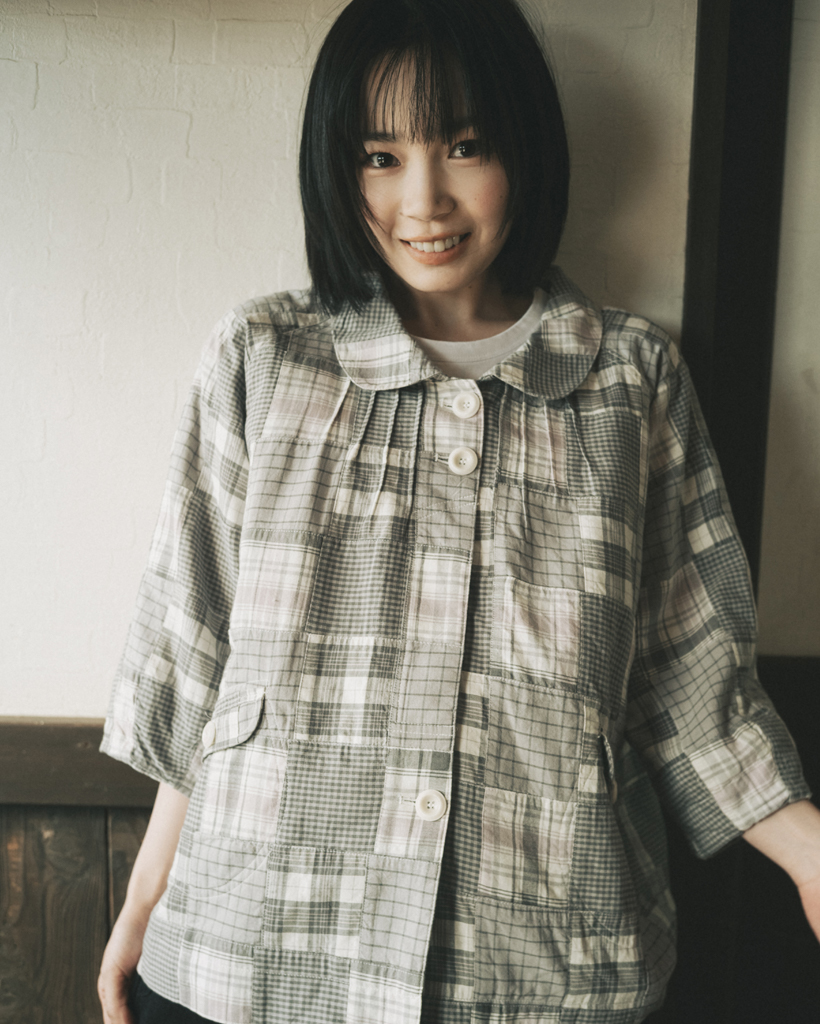 ROUNDED COLLAR PATCHWORK JACKET, GRAY CHECK