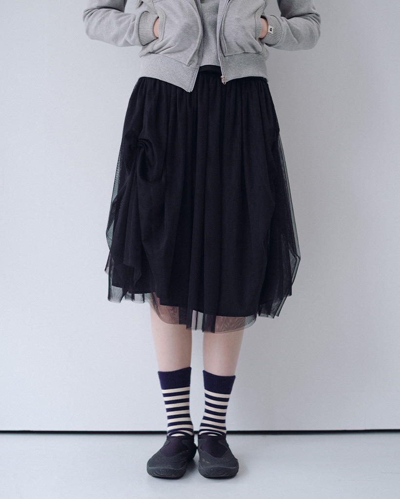 SHEER DRAPE BANDING SKIRT, BLACK