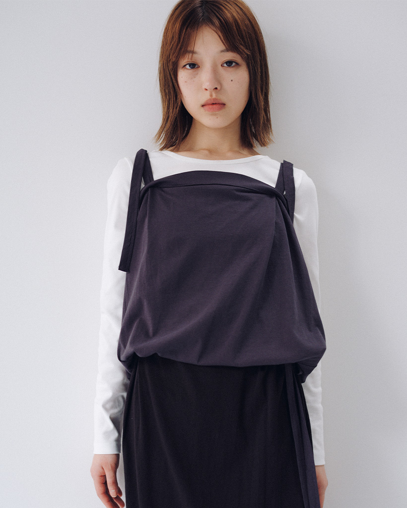 TWO-WAY SHIRRING SLEEVELESS, CHARCOAL