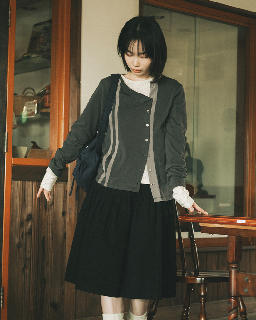 TWO-TONE LINE POCKET CARDIGAN, CHARCOAL