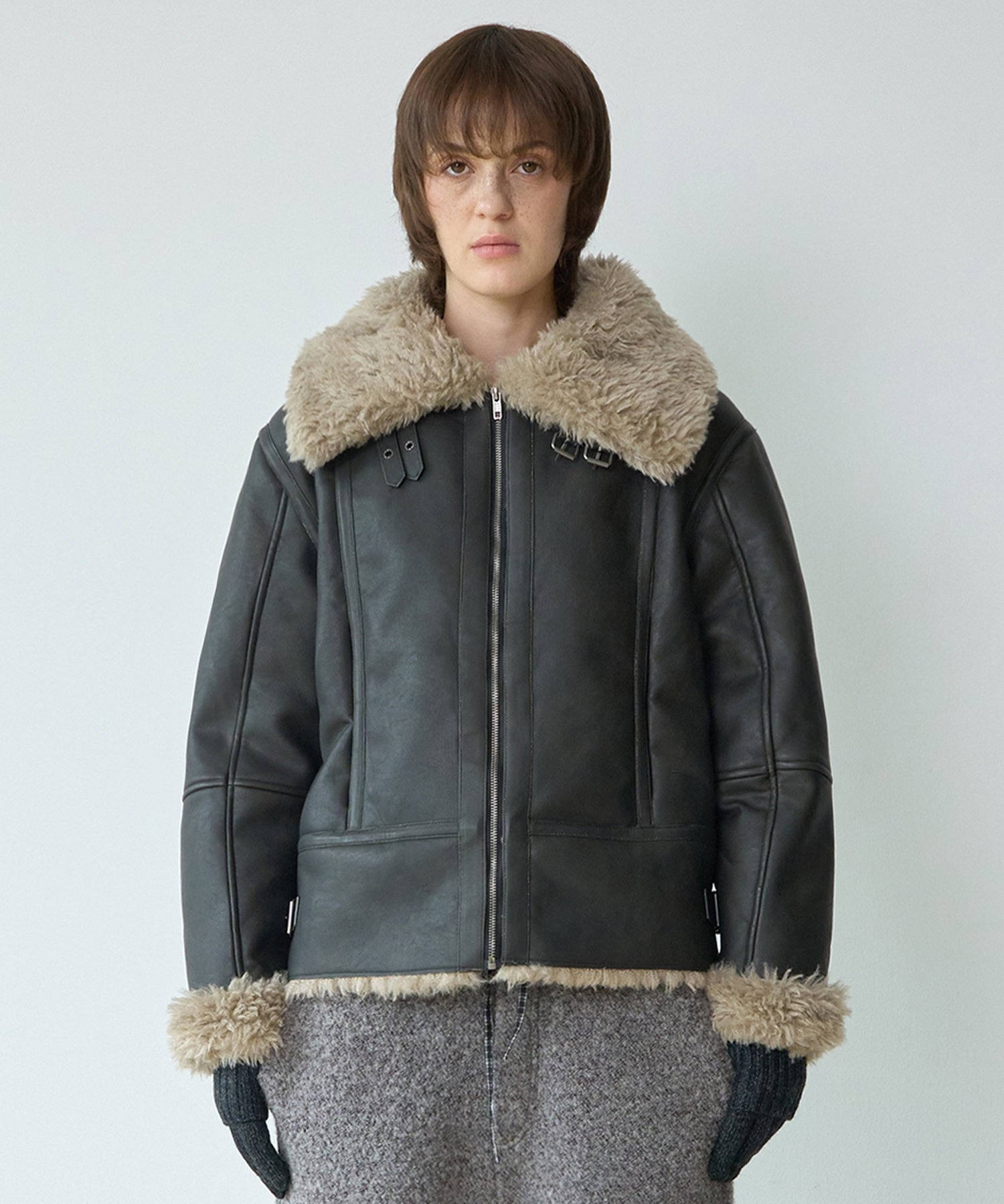 Fluffy Fur Shearling Jacket [Black]