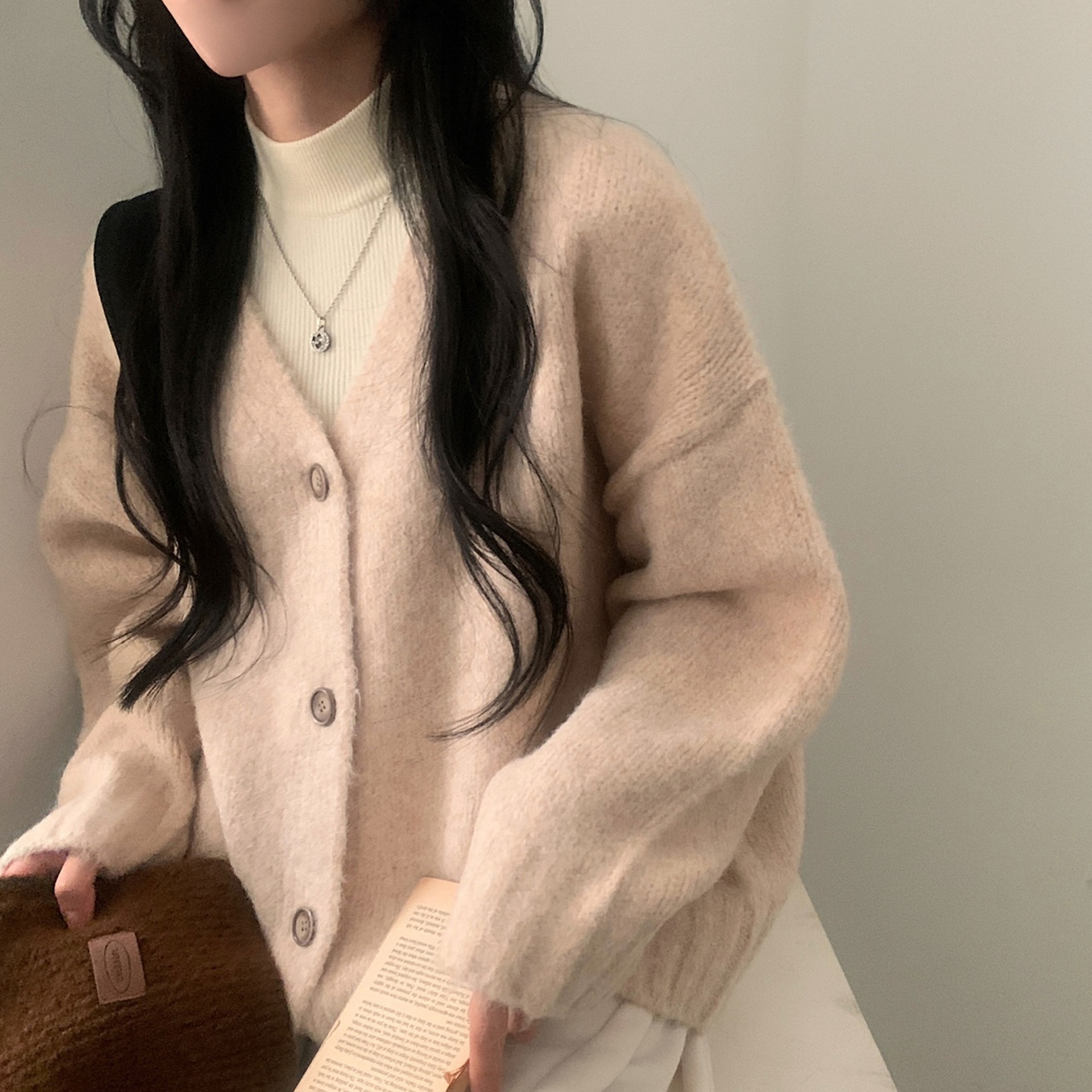 マフラーウールルーズフィットカーディガン | ファッション通販サイト NUGU