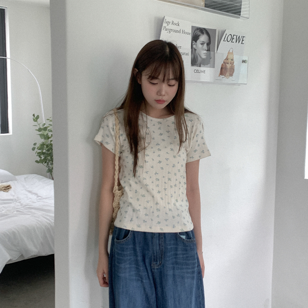 フラワーアイレットパンチング半袖Tシャツ