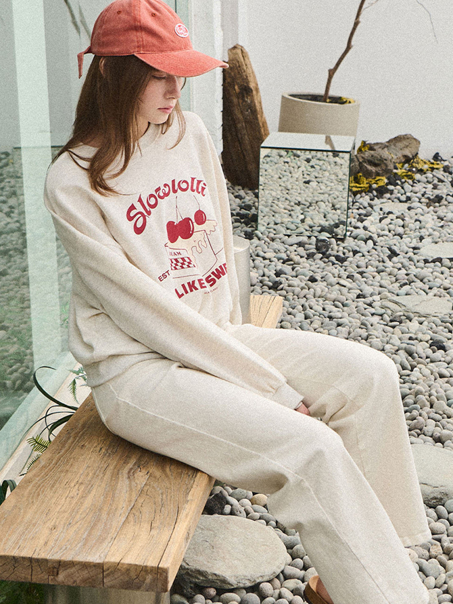 Cherry cake sweatshirt - Oatmeal | ファッション通販サイト NUGU