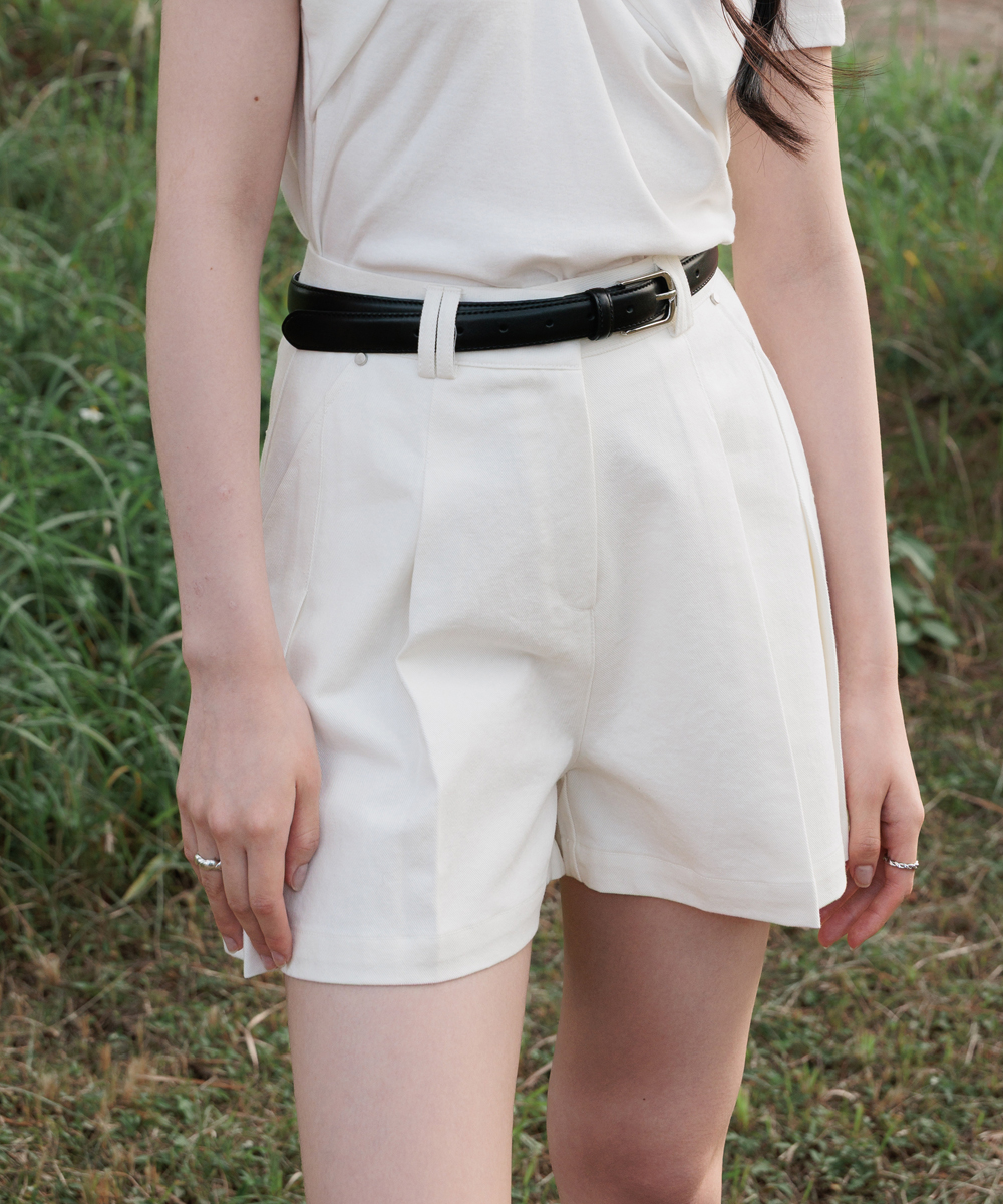 Double Pintuck Half Pants [White]