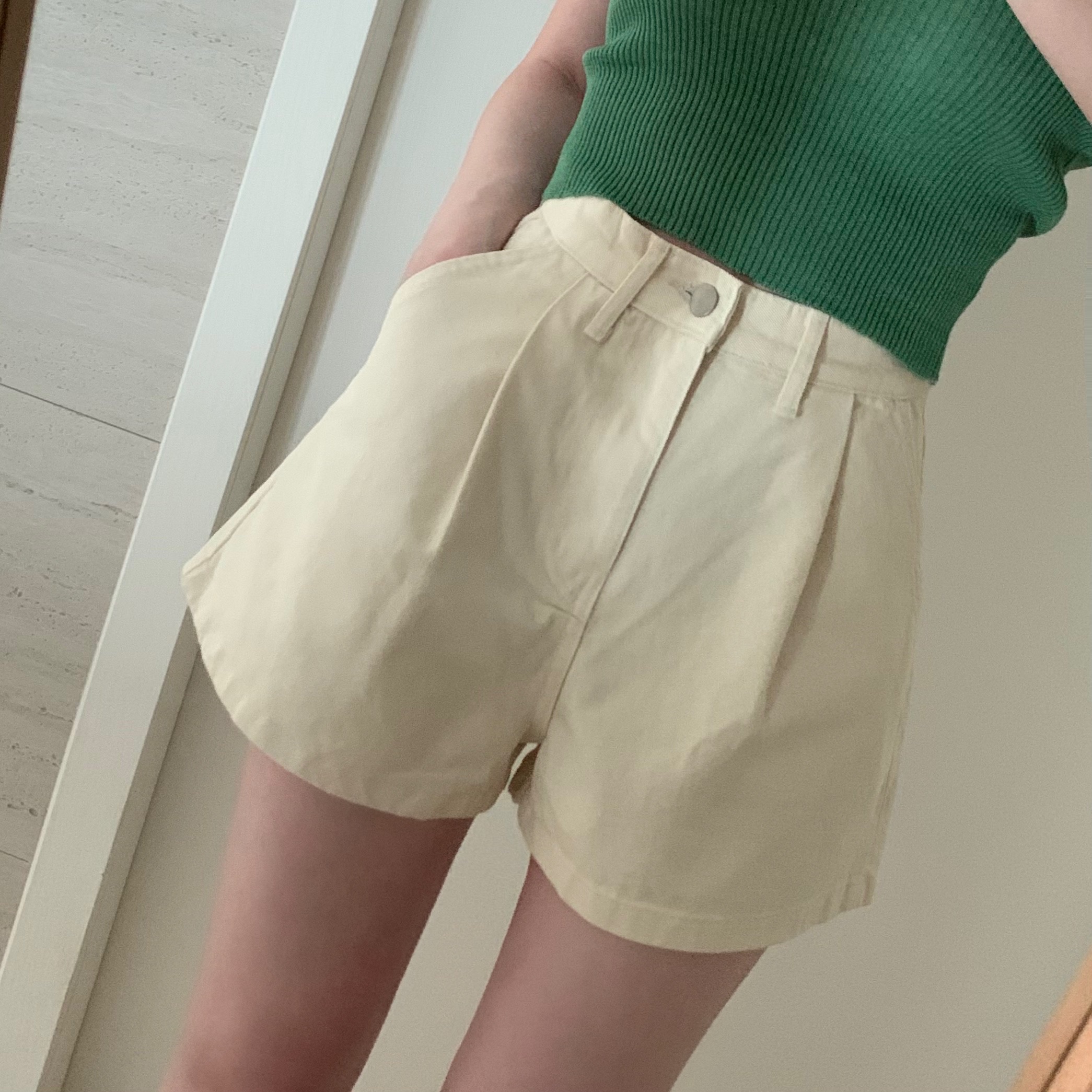 Aラインタック入りデイリーショートパンツ | ファッション通販