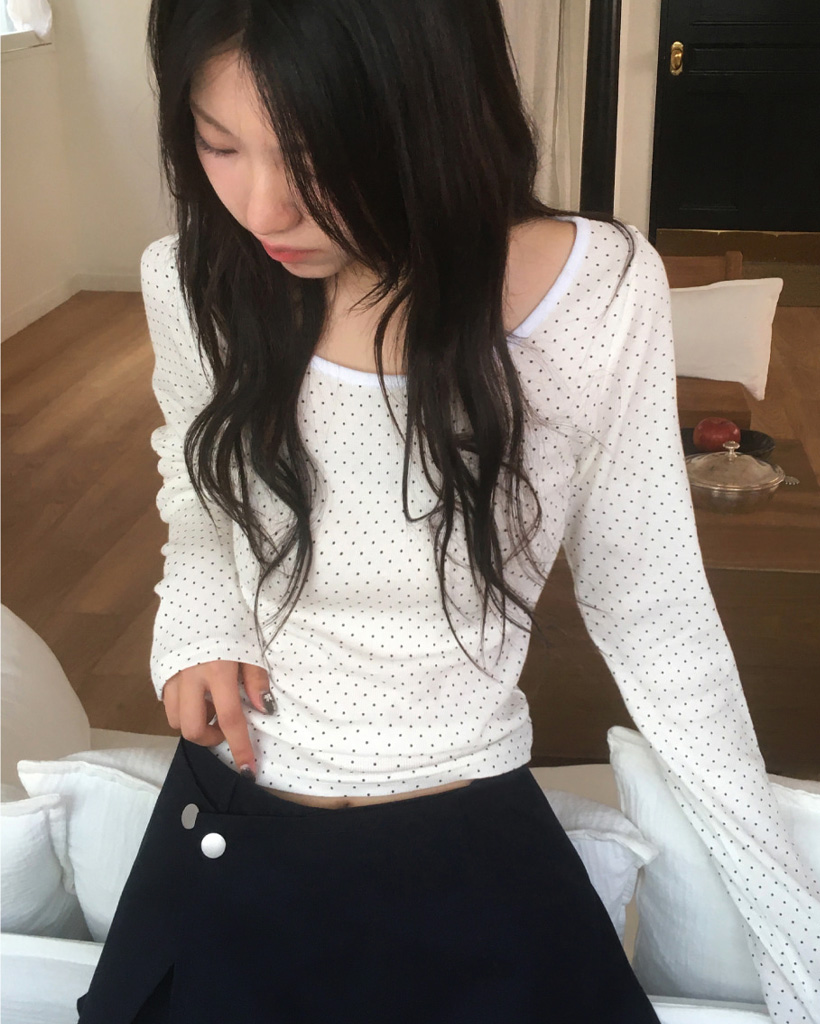 ドットラウンド長袖Tシャツ