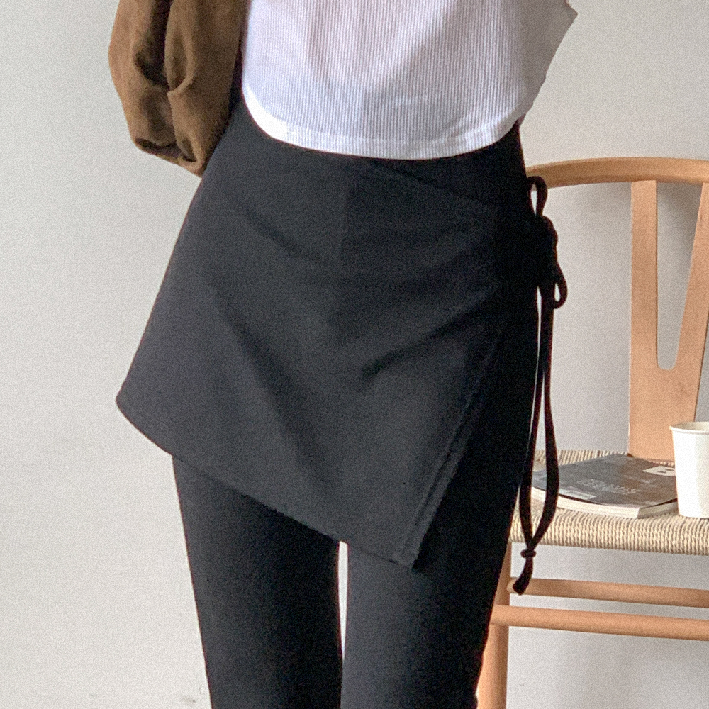 NUGU 韓国ブランドFOTTSFOTTS レイヤードフレアパンツ NUGU 韓国ブランドFOTTSFOTTS レイヤードフレアパンツ