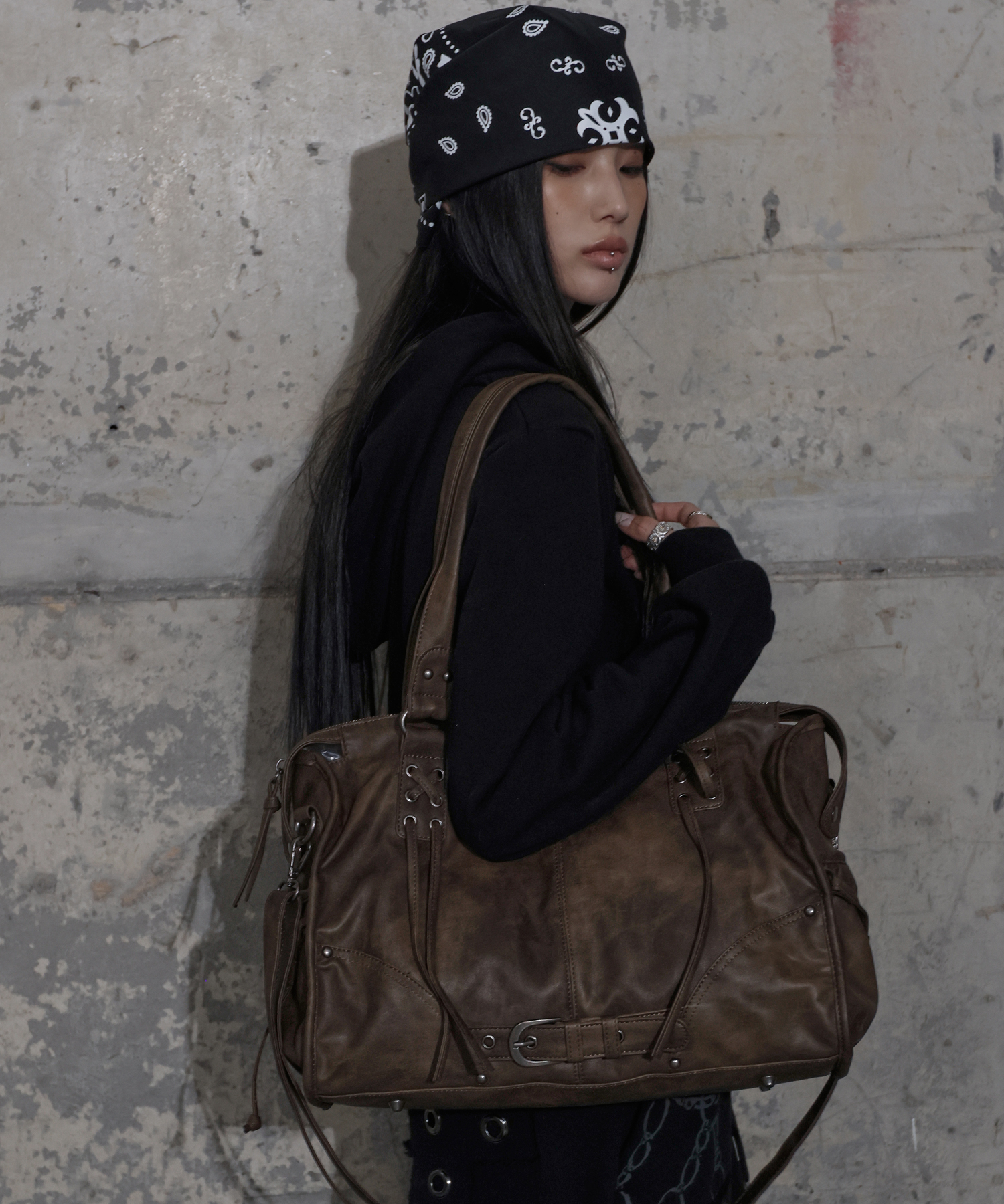 [Influencer pick] Belted Washing Leather Bag (Brown) F25QE990