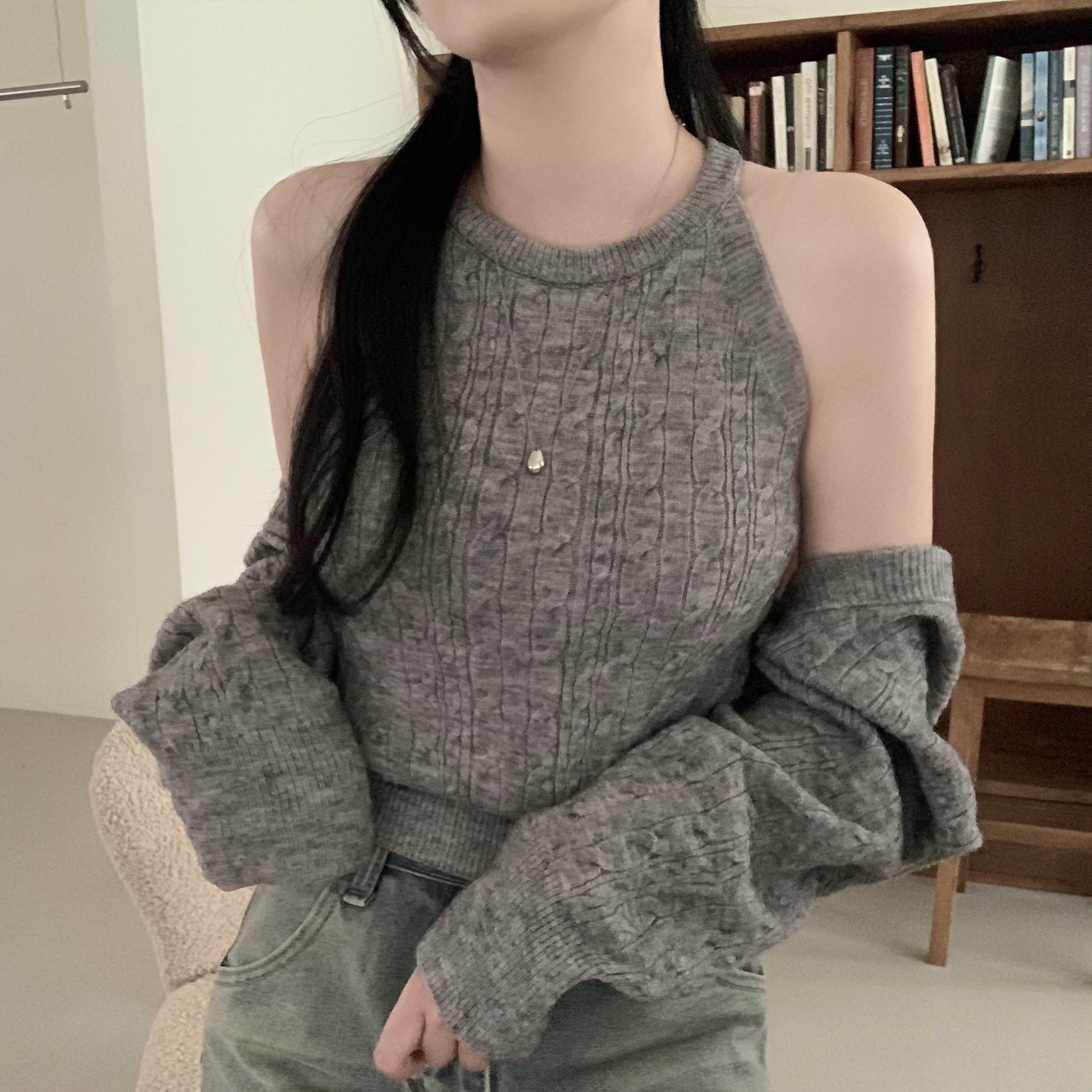 ♡セオリー♡NEW DRESS UP カーディガン　ノースリーブ　セット　グレー セット]ニットカーディガン&ホルターネックニットノースリーブ