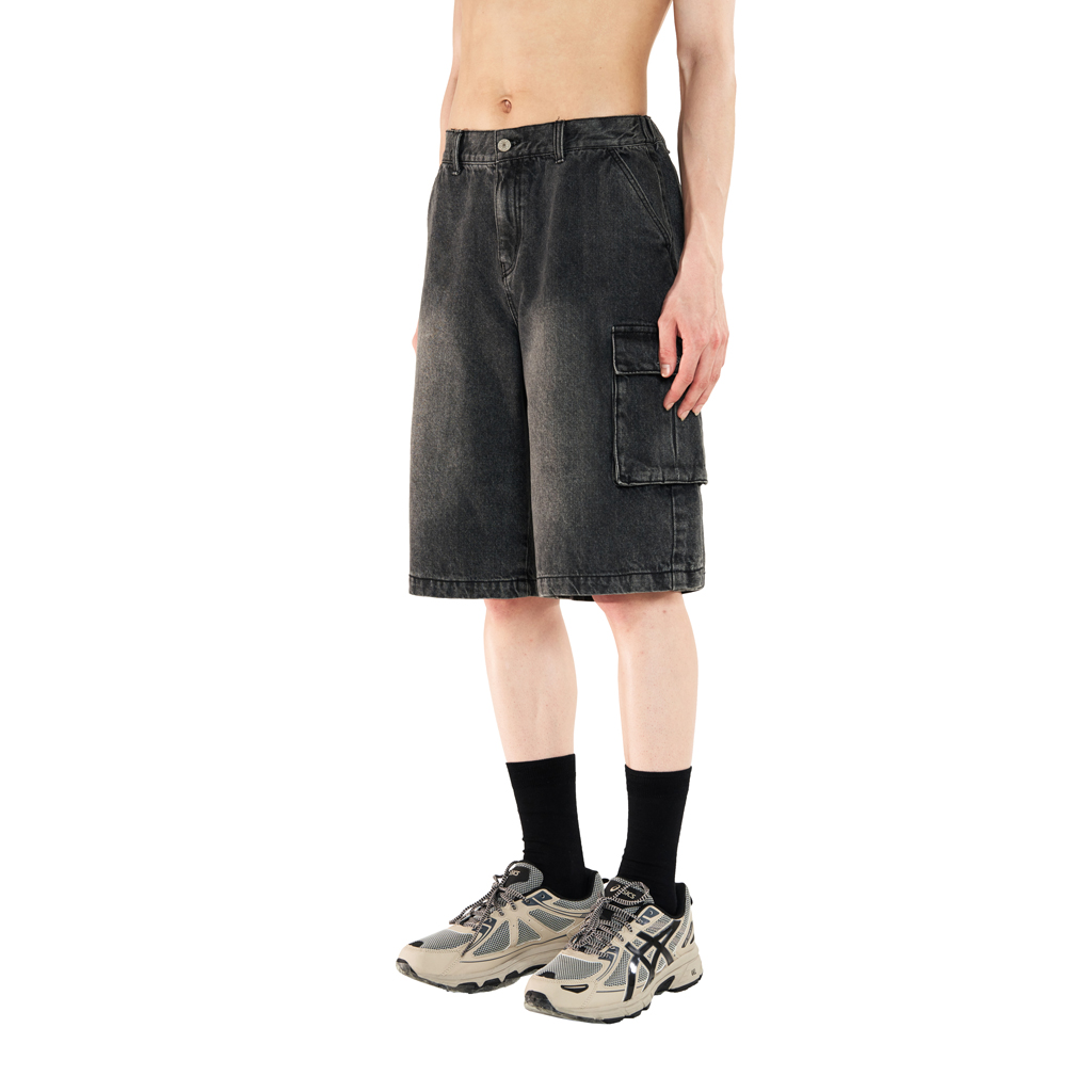 ★24SS新作★ODD STUDIO★Sand Washing Cargo Denim Half Pants Sand Washing Cargo Denim Half Pants - black | ファッション