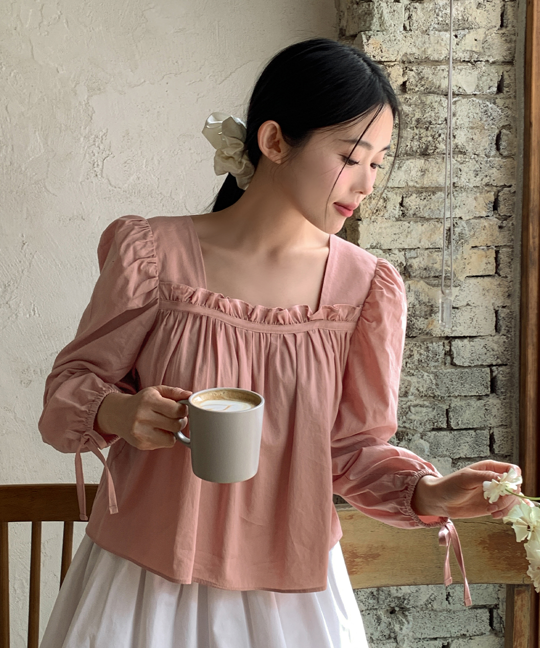 original/S-XL]スクエアネックシャーリングブラウス | ファッション