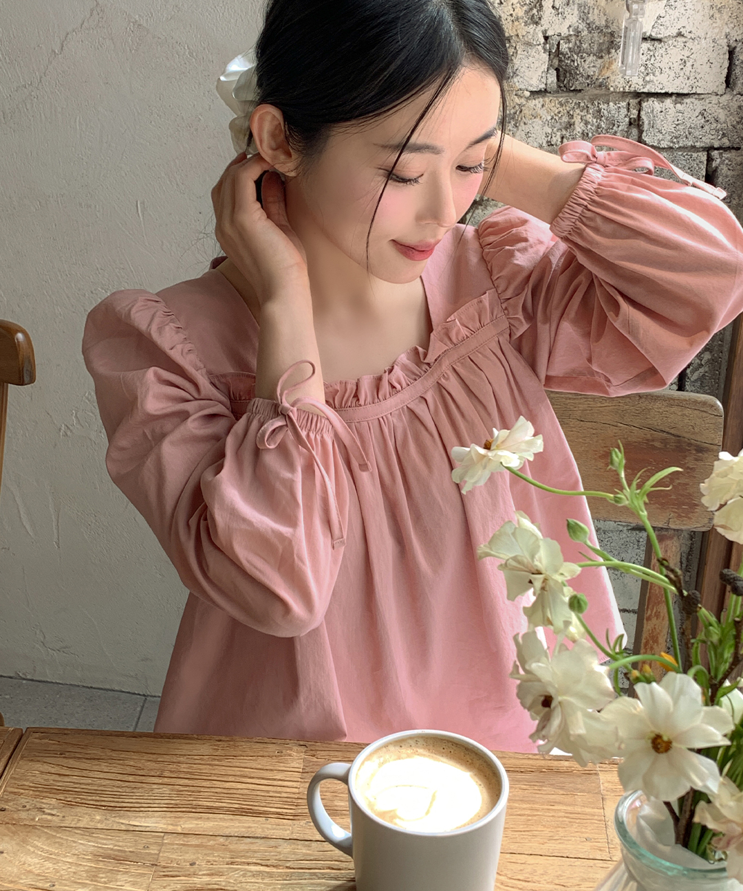 original/S-XL]スクエアネックシャーリングブラウス | ファッション