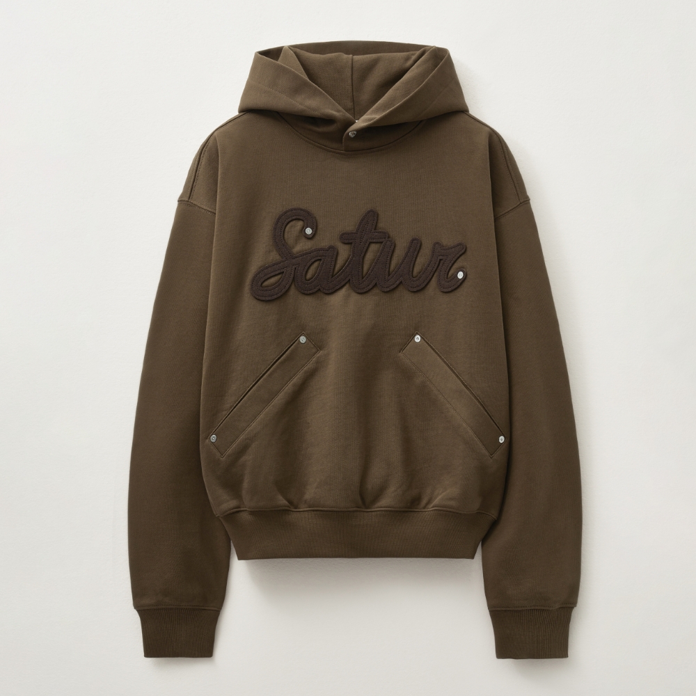 【SATUR】 Satur Applique Rivet Hoodie / 追跡付 SATUR Applique Rivet Hoodie – Dot & Line Store