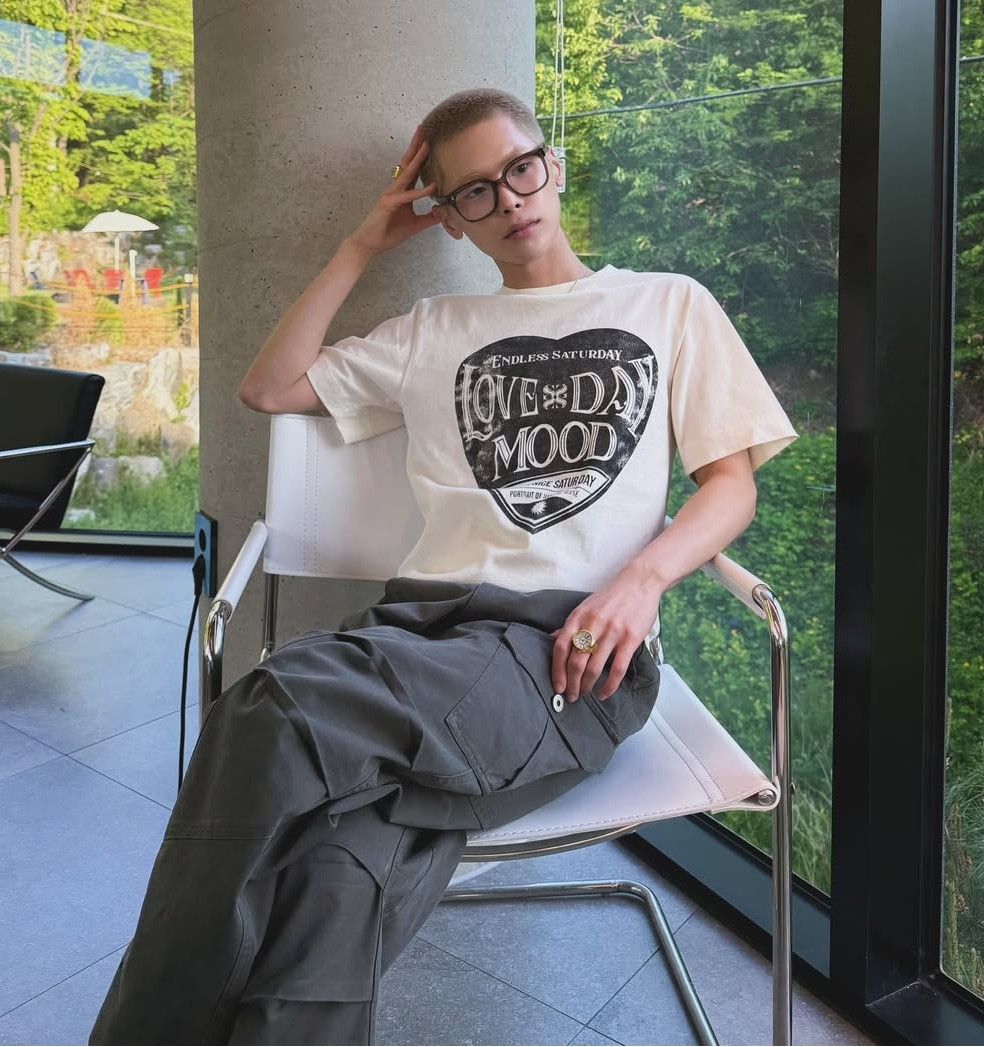 [25SS]★SATUR★(W) Saturday Retro Mood Graphic T-Shirt★半袖 Influencer pick] Saturday Retro Mood Graphic T-Shirt