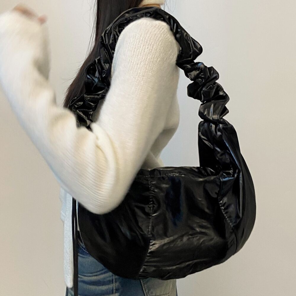 HEUGN x lexnh レザーショルダーバッグ 23aw HEUGN x lexnh レザーショルダーバッグ 23aw HEUGN x lexnh