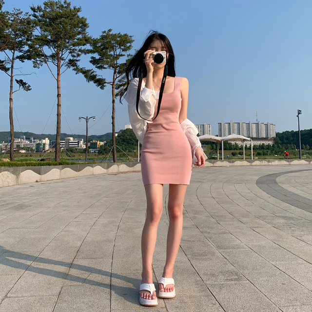 akiki 　美品ノースリーブミニワンピース サイズ36 akiki 美品ノースリーブミニワンピース サイズ36 ノースリーブ