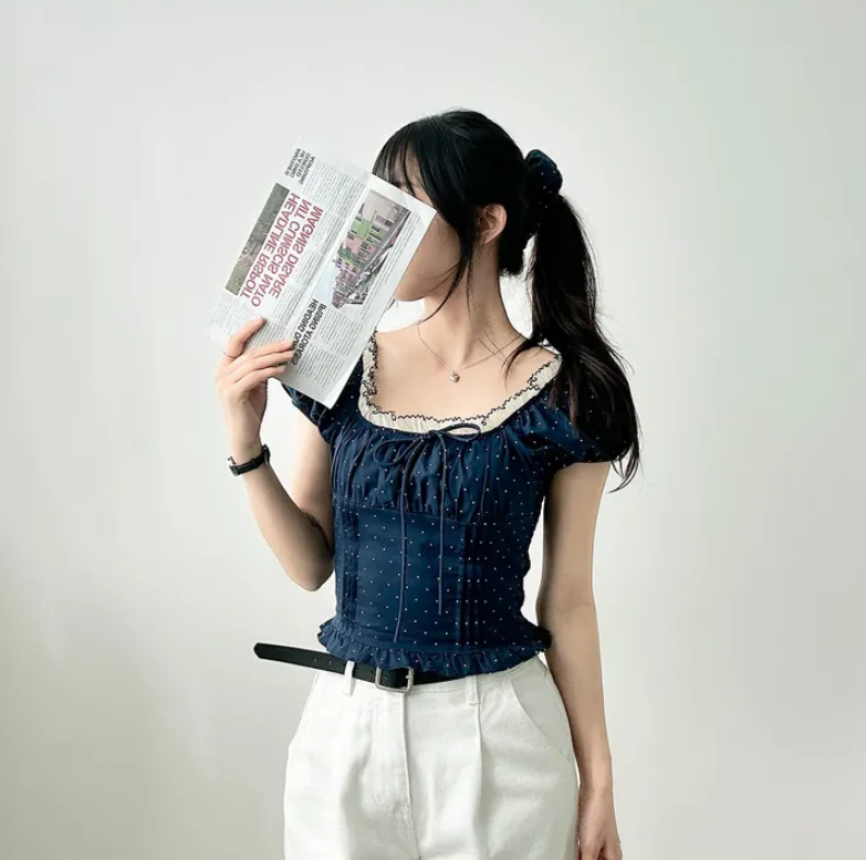 【美品】荻窪 七里 Shichiri 半袖ブラウス キュロット セット シュシュセット]オフショルサイドシャーリングリボンドット