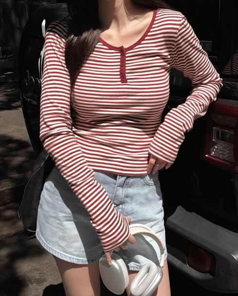 ボーダーボタンTシャツ