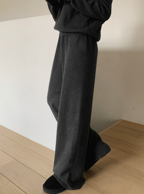 [セットアップ可] ビスコース カラー ニット & パンツ