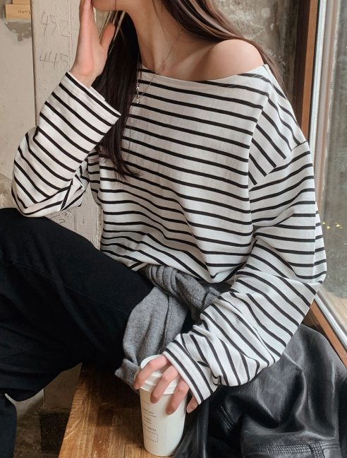 ボートネックボーダーTシャツ