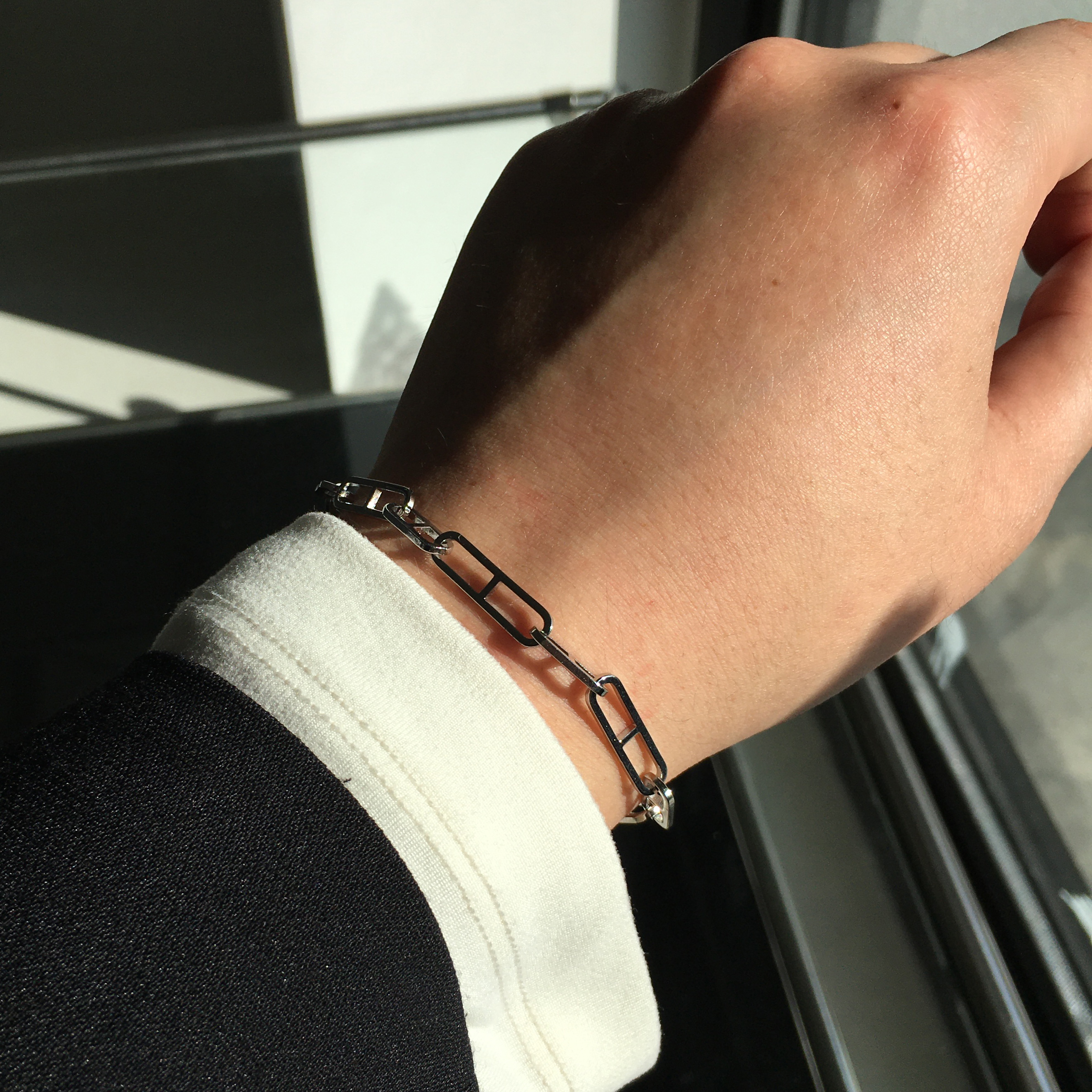 The letters バングル HORSESHOE BRACELET -LARGE- – The Letters