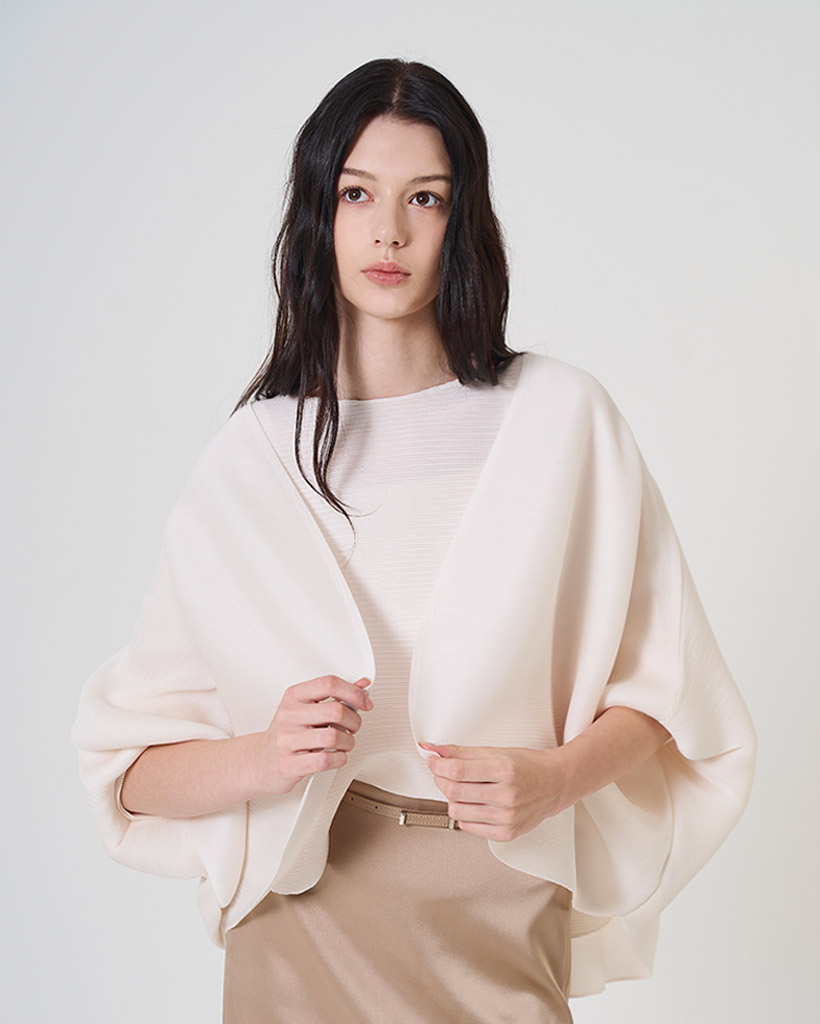 [PLEATS] Glow Unbalanced Stingray Cardigan - Vanilla