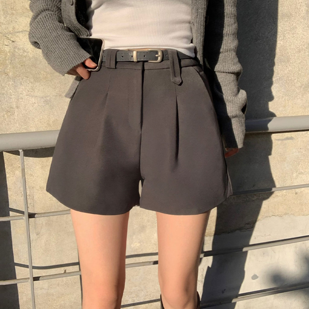 タック入りプリーツショートパンツ | ファッション通販サイト NUGU