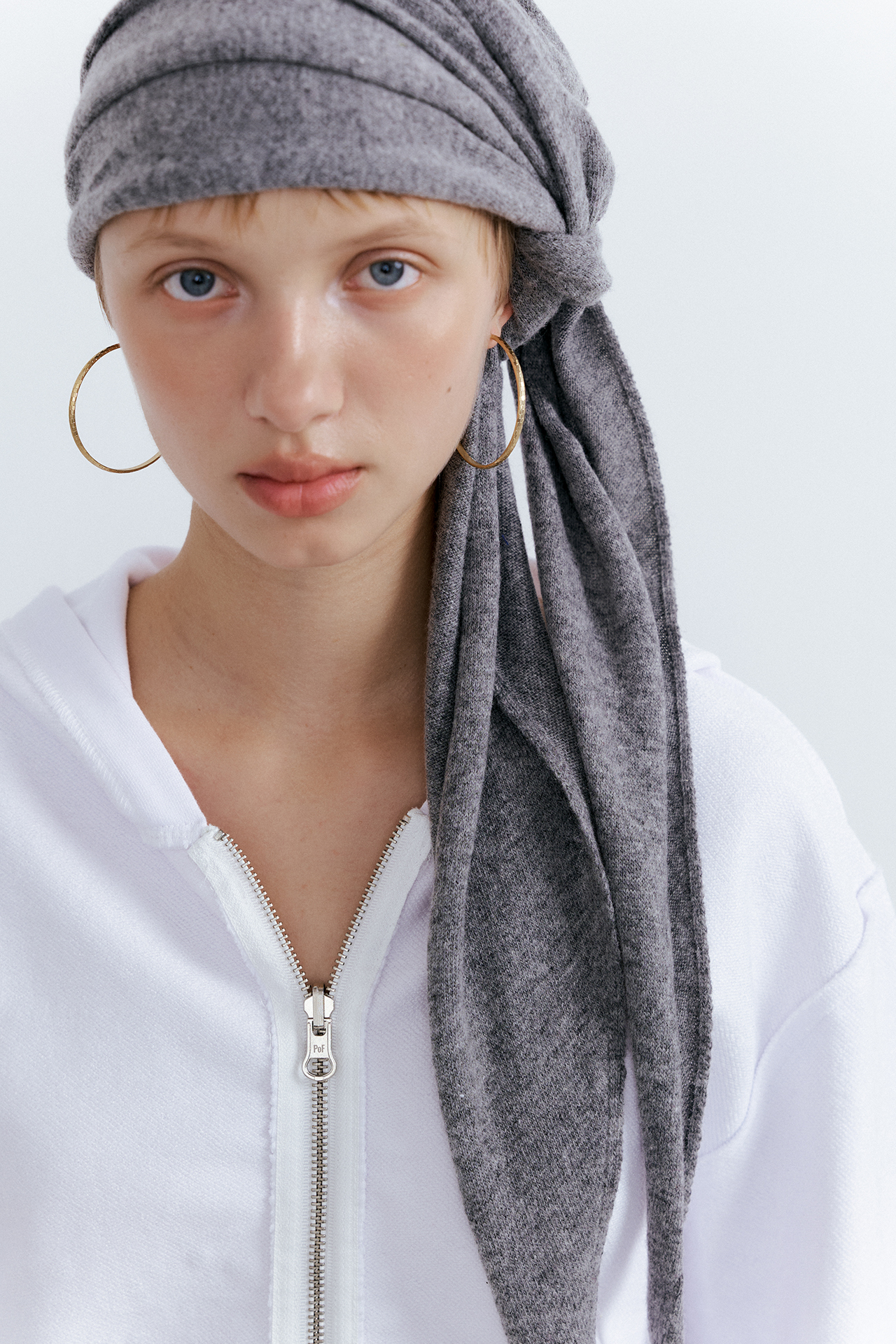 PoF Knit Kerchief_Grey