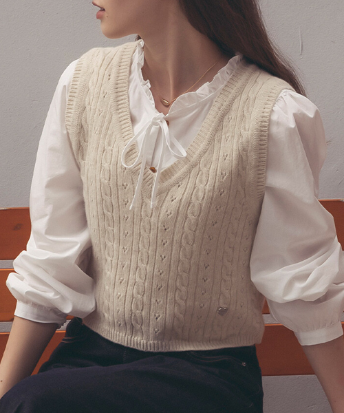 Eyelet cable wool knit vest_Oatmeal