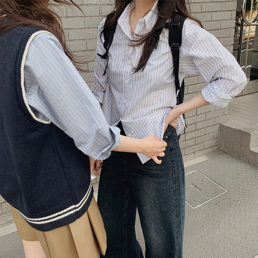 SLOWMADE. セミルーズフィットクラシックストライプシャツ