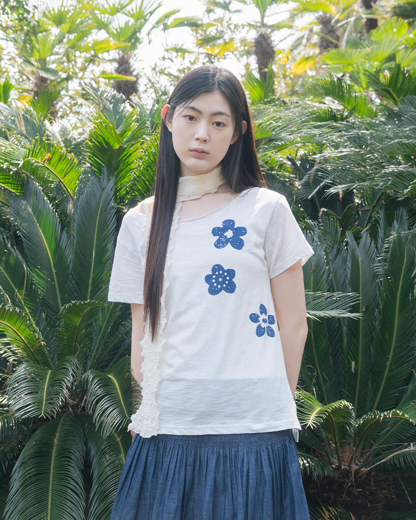 VINTAGE FLOWER SCOOP NECK T-SHIRT, WHITE