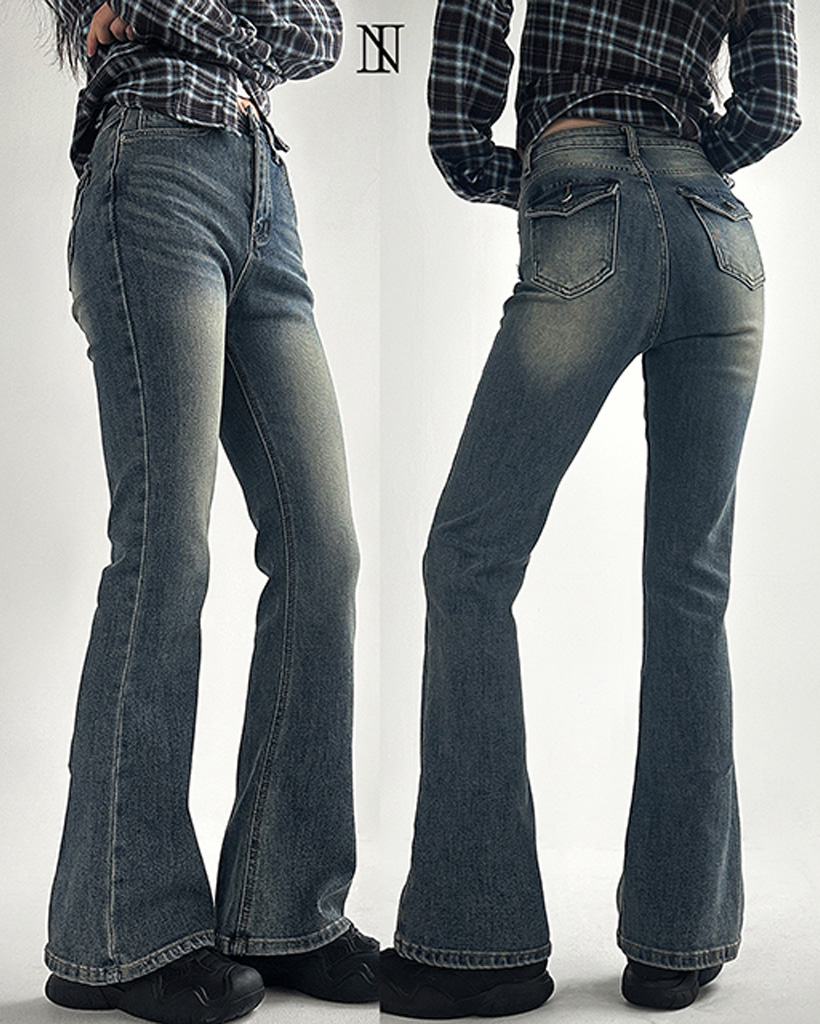 ハイウエストボタン付きブーツカットデニムパンツ