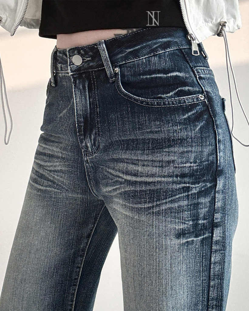 ウォッシュフレアブーツカットデニムパンツ