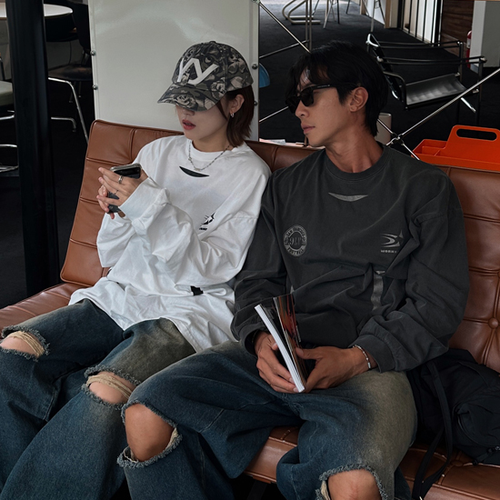 [UNISEX]ピグメントライン長袖Tシャツ