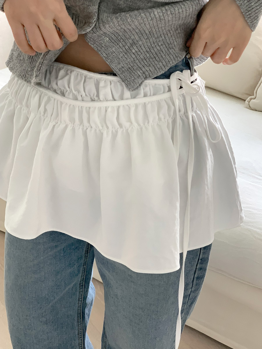 rienda シャーリングカットトップスとフリルスカートのセット rienda シャーリングカットトップスとフリルスカートのセット