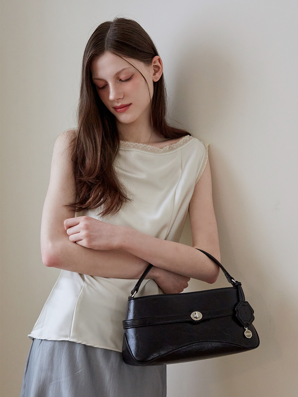 Pao Micro Wallet Bag Black | ファッション通販サイト NUGU