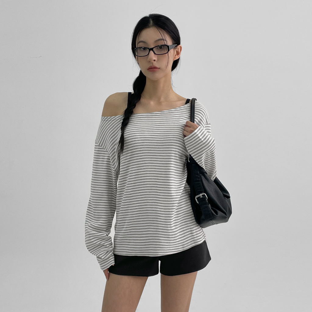 original] ピンキーストライプタートルネックTシャツ